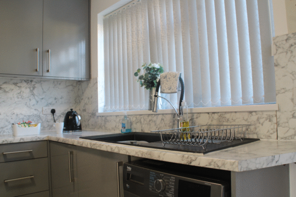 Wolverhampton, West Midlands - Sleeps 5 - Image 5