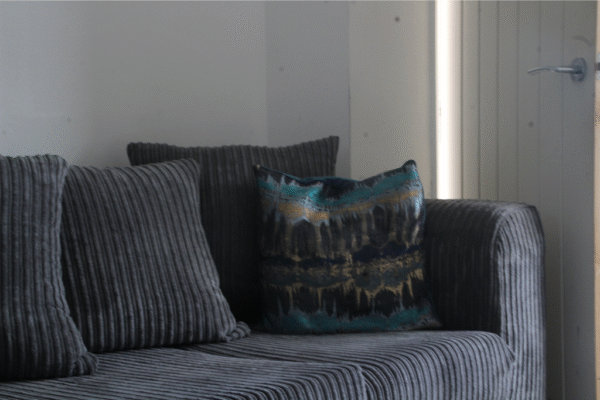 Wolverhampton, West Midlands - Sleeps 5 - Image 18